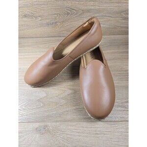 CHARIX UNISEX CLASSIC SLIP ON FLATS WOMENS EU 41 - US 8 - UK 5 ARTISAN CAMEL TAN